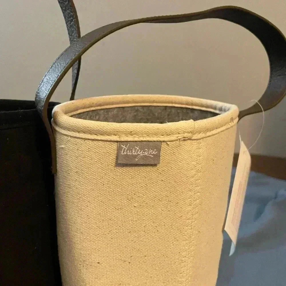 Thirty-One Wine/Gift Bag, Set of 2, NWT - Picture 2 of 4